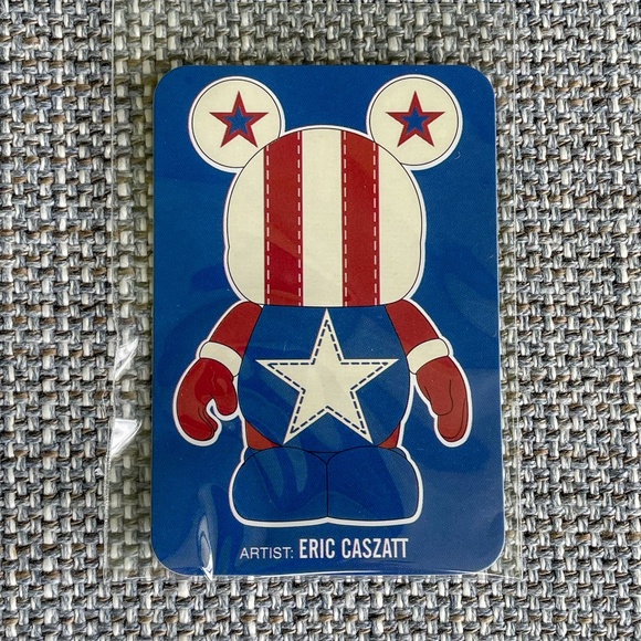 Americana Mickey Mouse Disney Vinylmation LE1500Figure/Pin Set - Trade City USA - Picture 8 of 12